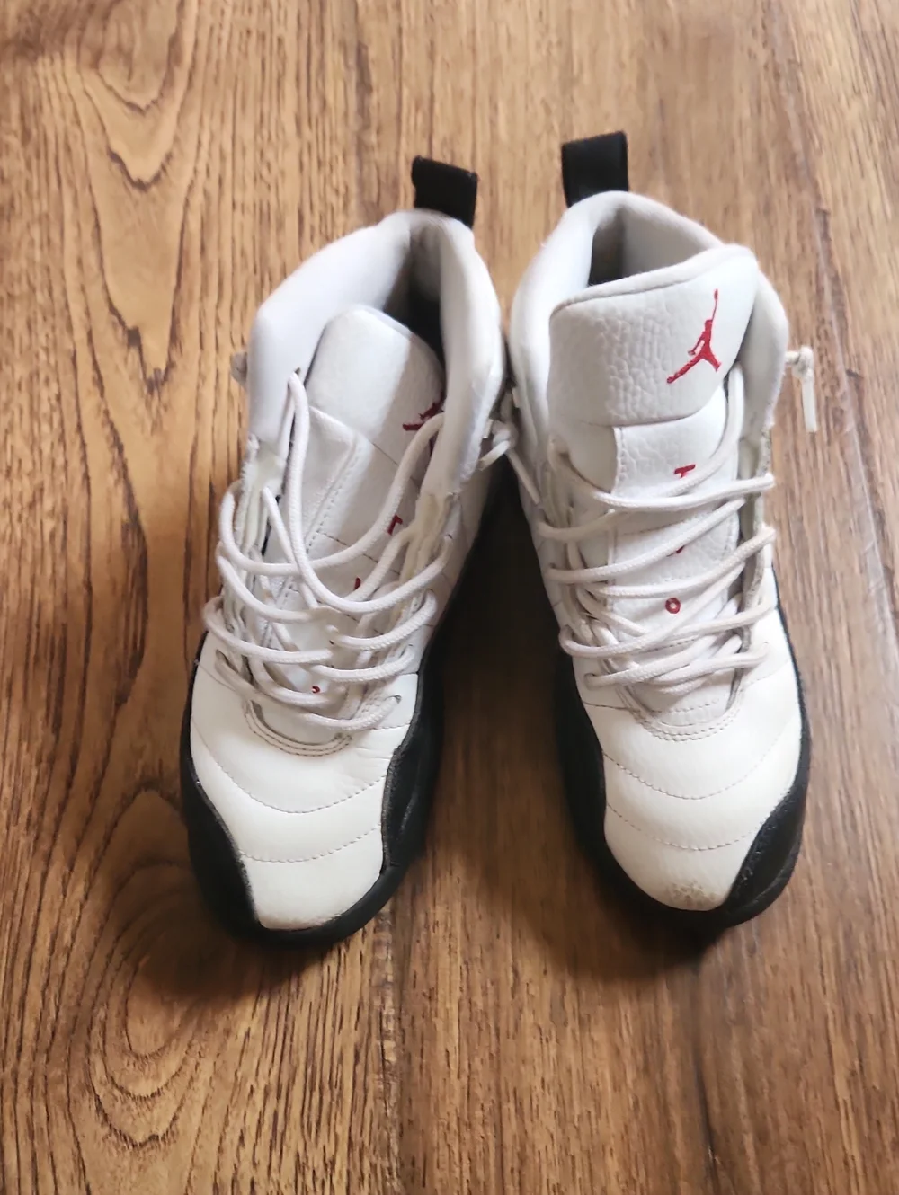 Jordan Kids White, Black & Red Retro Basketball Sneakers